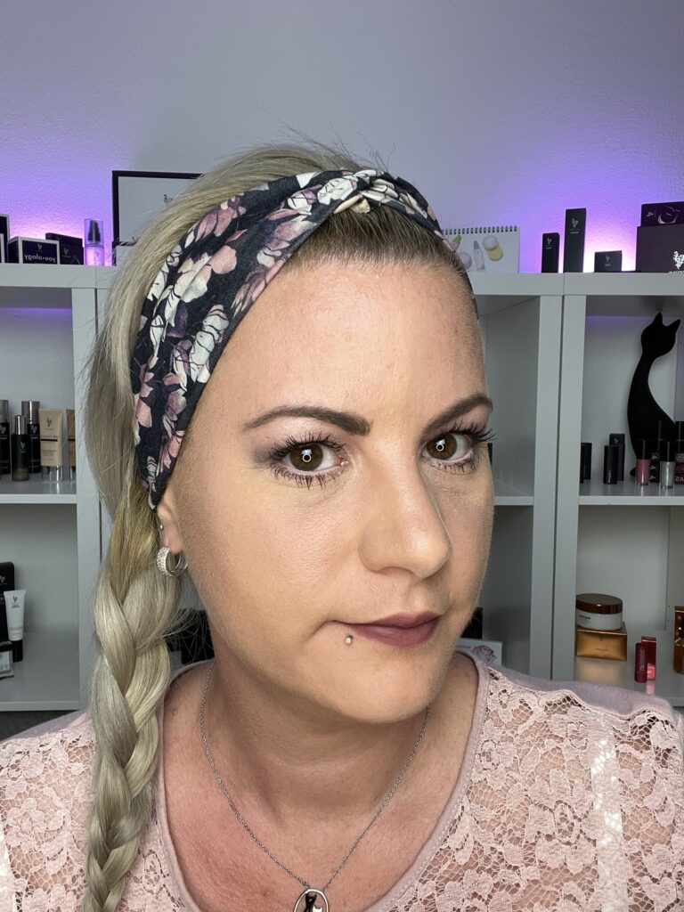 Younique Moodstruck Opulence Matt Easy Street